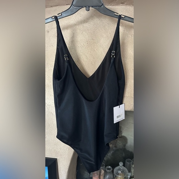 Beach Riot Reese One Piece Swimsuit - Picture 7 of 10